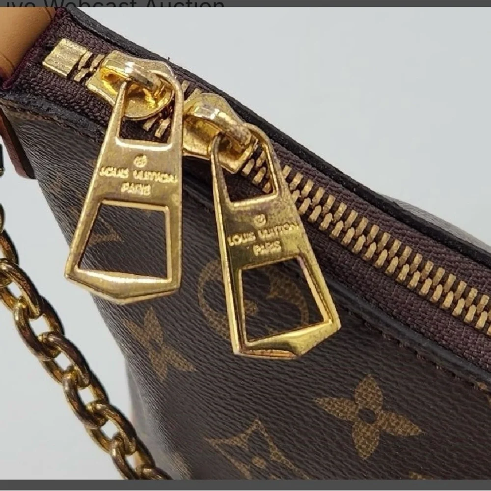 Louis Vuitton Monogram Brown and Tan Leather Detail - Picture 6 of 9